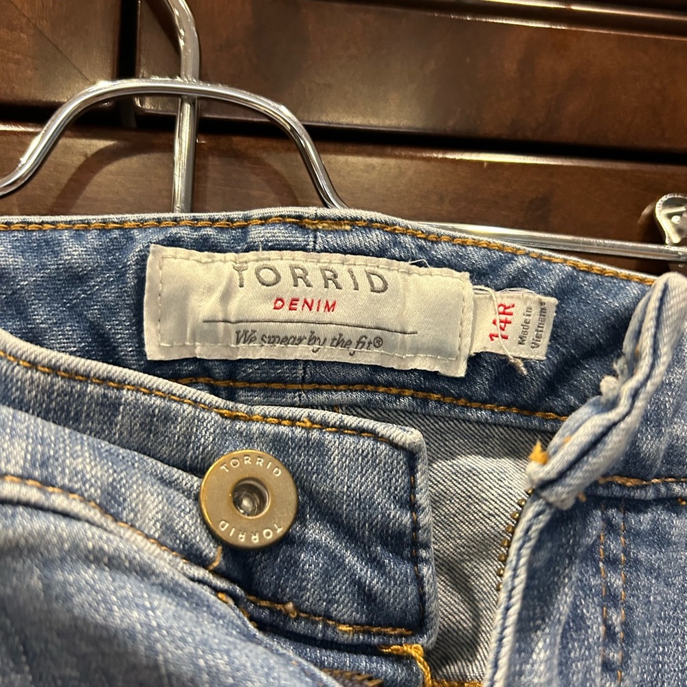 Torrid jeans 14R - Picture 3 of 3